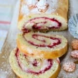 cakerol met frambozenjam