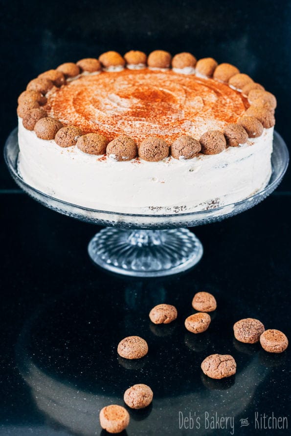 Appel speculaascake met maple frosting
