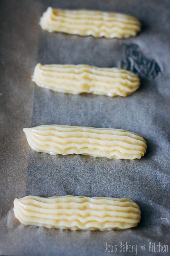 eclairs met frambozenmousse