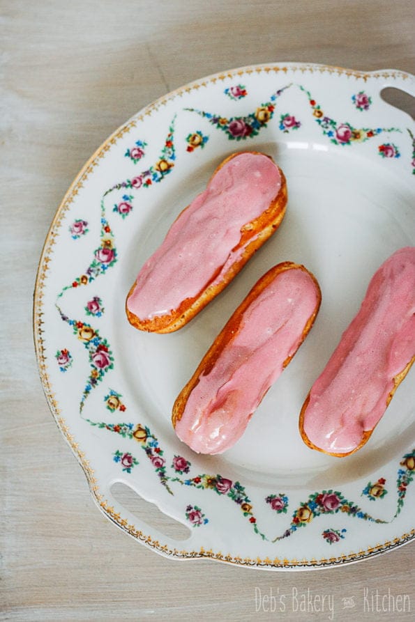 eclairs met frambozenmousse