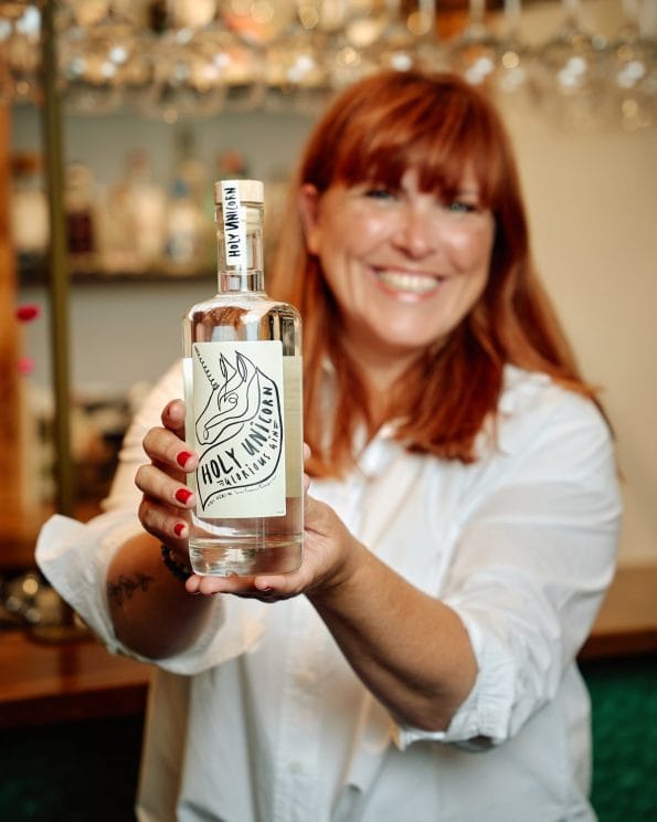 Sinterklaas cadeaus voor foodies - holy unicorn gin
