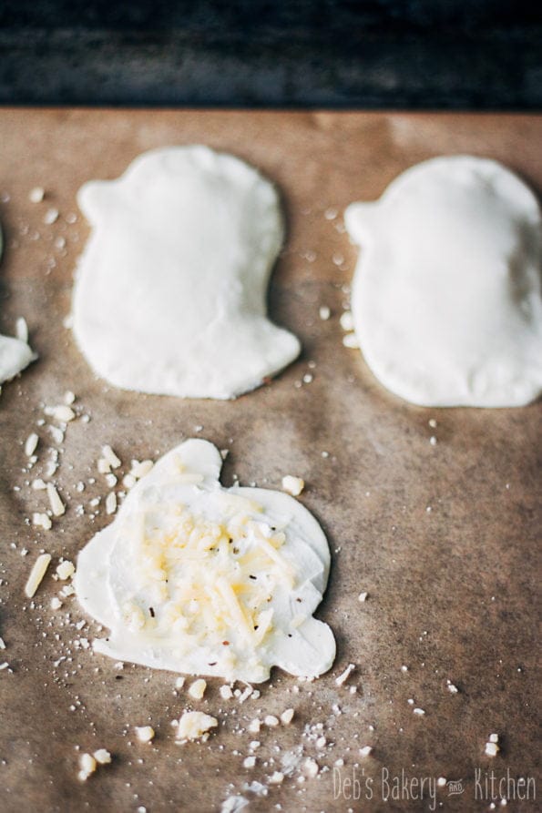 Paasfiguren van bladerdeeg