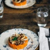 stamppot met knolselderij, oesterzwammen en pecannoten