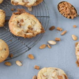 amandelkoeken met karamelfudge