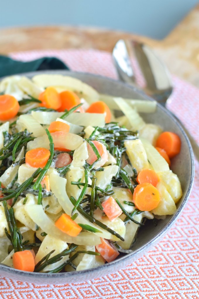 Aardappelsalade-met-zeekraal-wortel-en-venkel