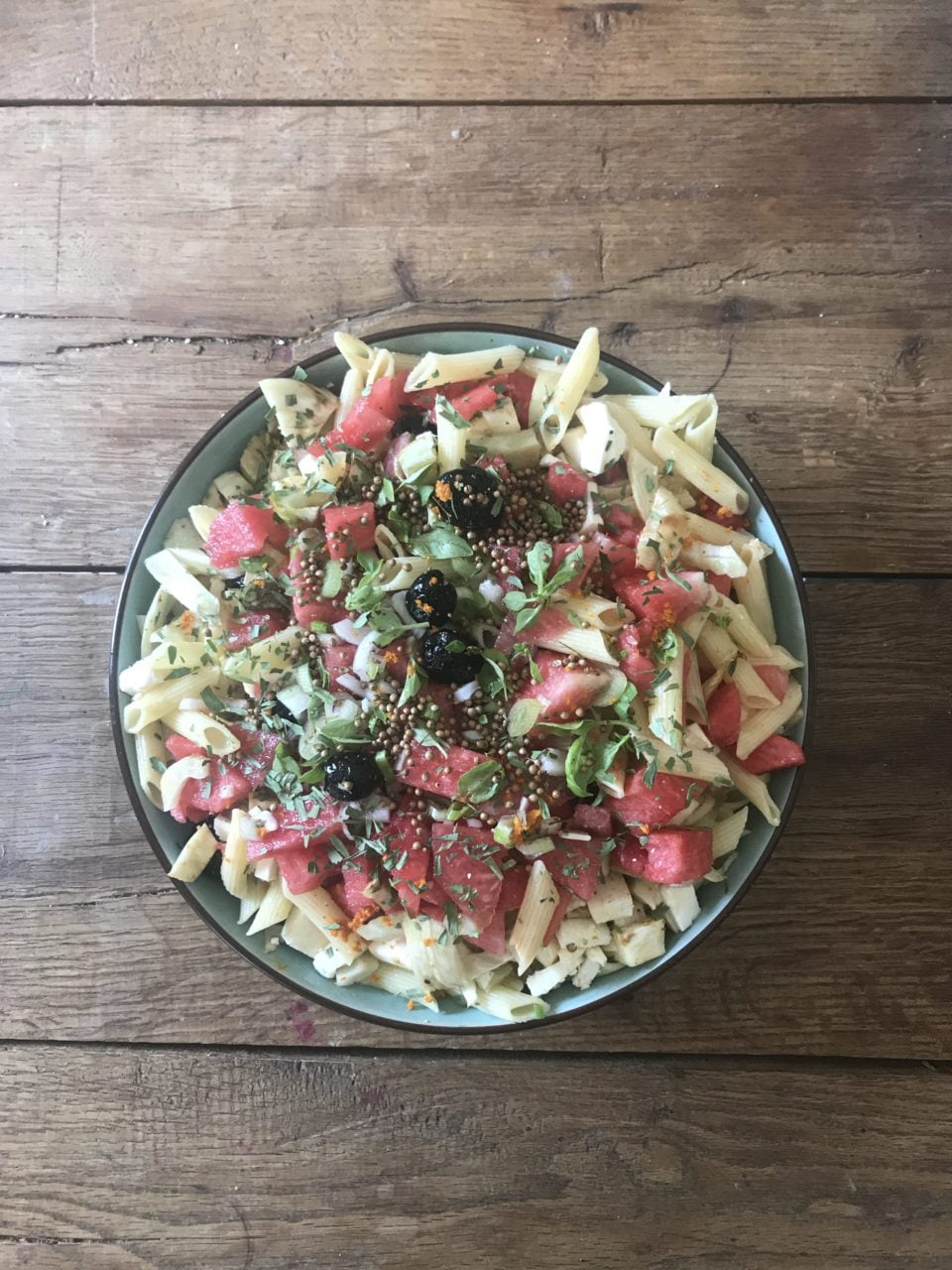pastasalade-met-watermeloen-feta-en-venkel