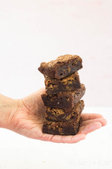 stroopwafelbrownies met karamel fudge