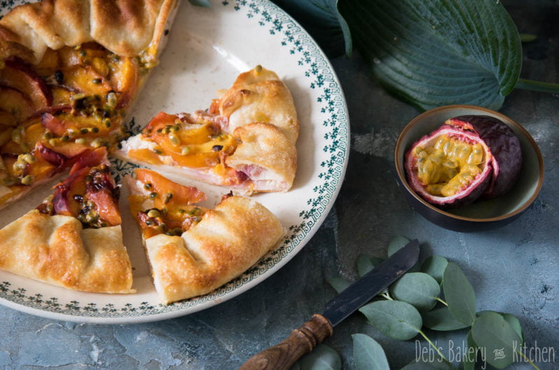 Galette met nectarine en passievrucht