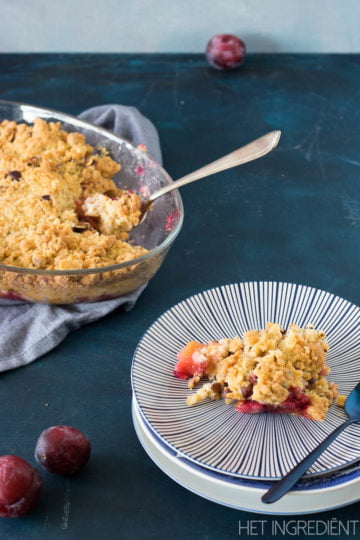 pruimen appel crumble met hazelnoten