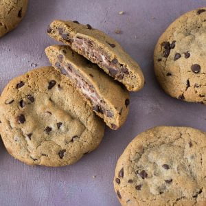 snelle chocolate chip cookies met chocoladevulling