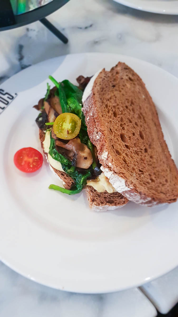 Ted's all day breakfast