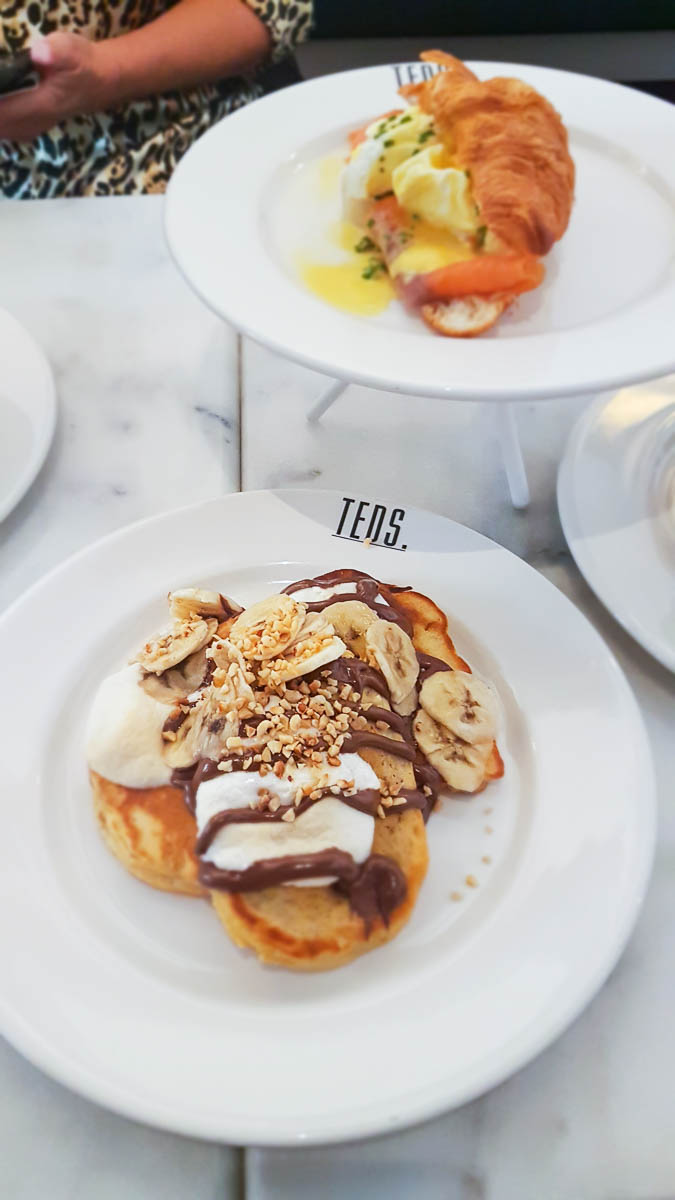 Ted's all day breakfast