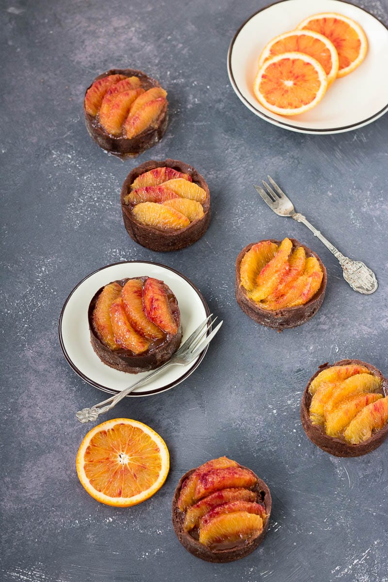 chocolade taartjes met bloedsinaasappel