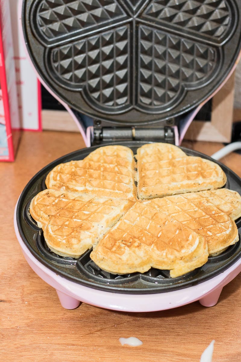  Citroen  maanzaadwafels met citroenglazuur  Deb s Bakery 