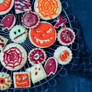 halloween koekjes bakken en versieren