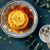 Mango flan met passievrucht en karamel