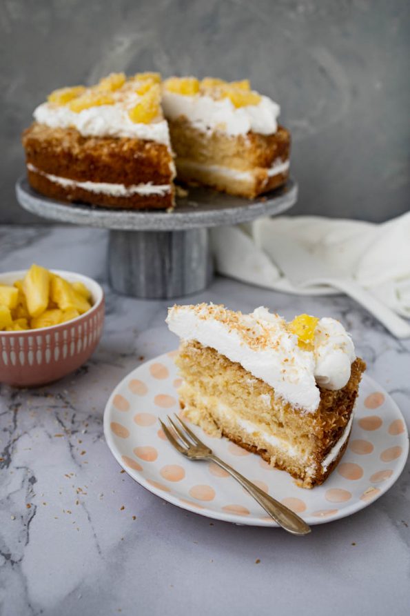 ananas kokoscake met kokosroom