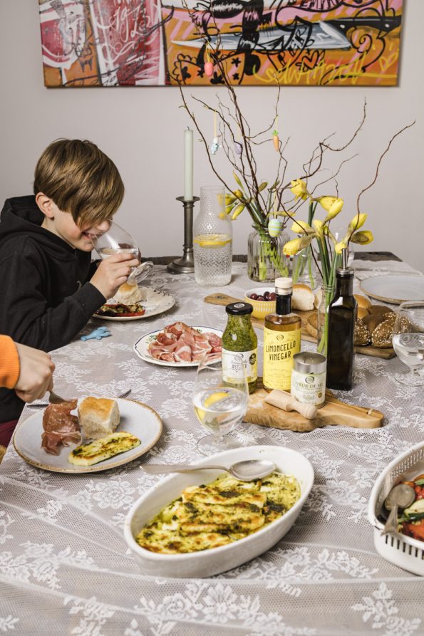 Gemarineerde Italiaanse groenten met gegrilde halloumi