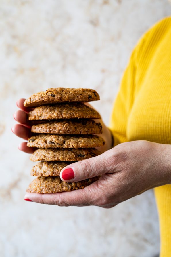 Volkoren havermout koeken met rozijnen