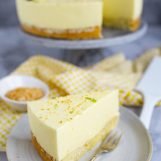 Mango limoen cheesecake met kokosbodem