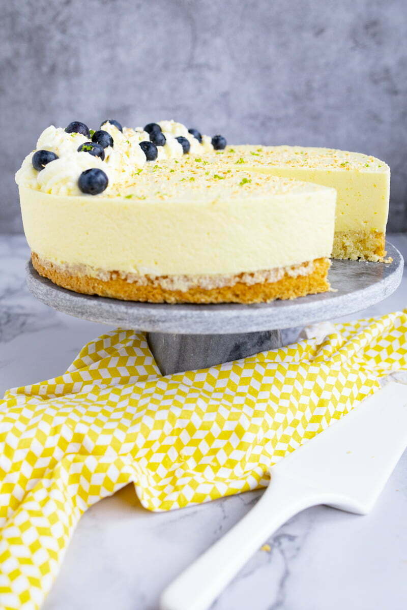 Mango limoen cheesecake met kokosbodem