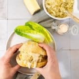 Kipburger met Appenzeller kaas en zuurkool
